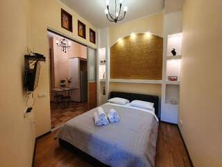 Апартаменты Inn Home Apartments - Kreshchatyk area Киев Апартаменты в испанском стиле — ул. Малая Житомирская, 16/3-1