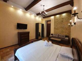 Апартаменты Inn Home Apartments - Kreshchatyk area Киев Апартаменты в испанском стиле — ул. Малая Житомирская, 16/3-4