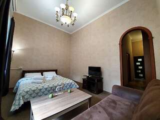 Апартаменты Inn Home Apartments - Kreshchatyk area Киев Апартаменты с 2 спальнями - ул. Костельная, 5-3
