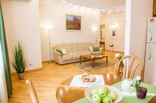 Апартаменты Inn Home Apartments - Kreshchatyk area Киев Апартаменты с 2 спальнями - ул. Крещатик, 15-2